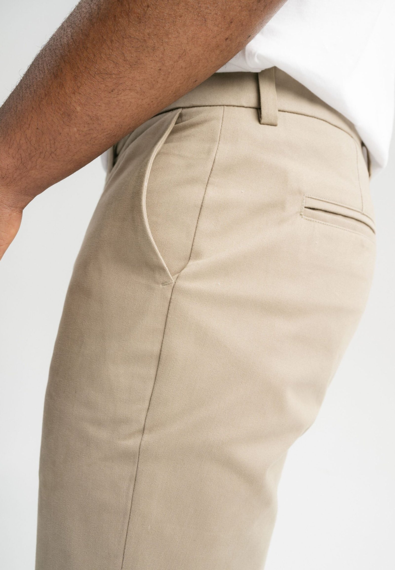 Chinohose mit normaler Passform Style RANJITH - Image 17