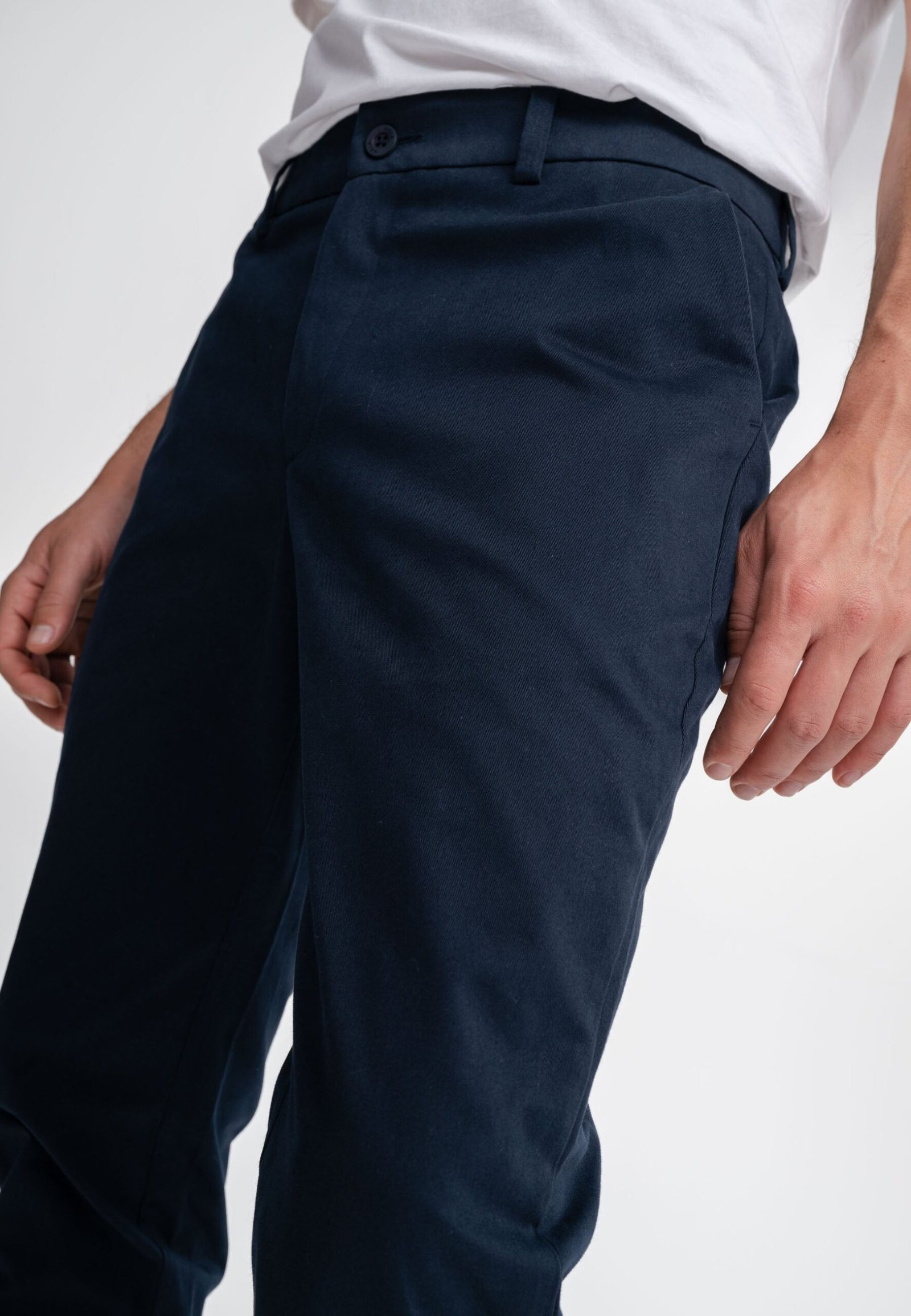 Chinohose mit normaler Passform Style RANJITH - Image 13